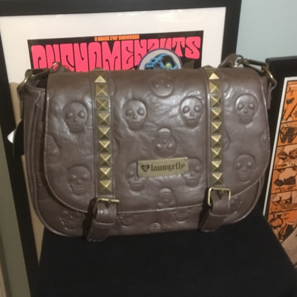 Loungefly Leather skull shoulder purse with  studs